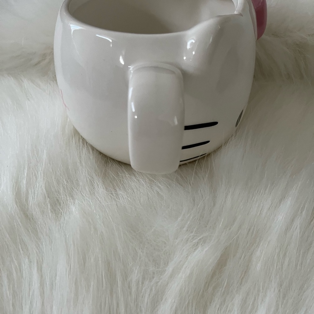 Hello Kitty Mug - Picture 5 of 6